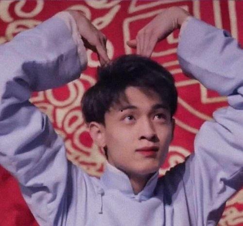 迟先生太太带球跑路了（迟先生太太到处跑）,一场惊心动魄的逃亡之旅